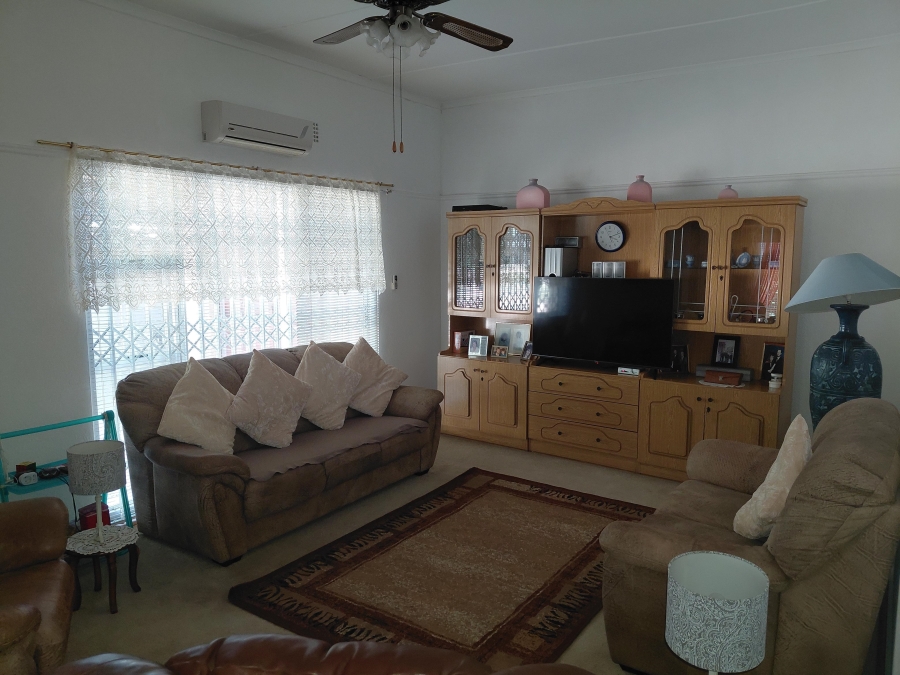 4 Bedroom Property for Sale in Despatch Central Eastern Cape